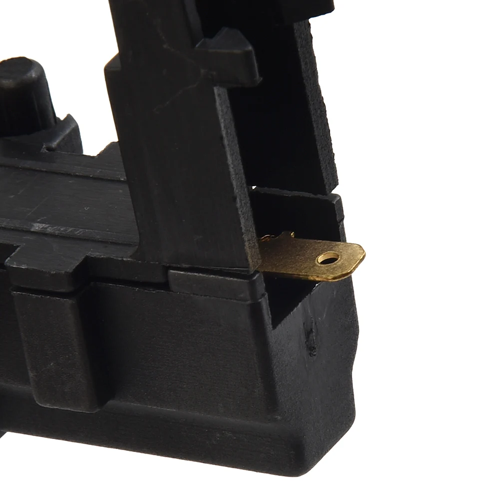 

Brand New Replacement Useful Carbon Brushes Carbon Plastic Accessories For Hoover Candy For Indesit Motor Parts
