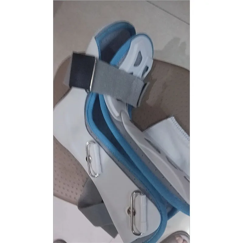 

Детский регулируемый ортез для голеностопа при синдроме отвисающей стопы - для защиты при переломах и растяжениях голеностопного сустава, фиксирующая шина