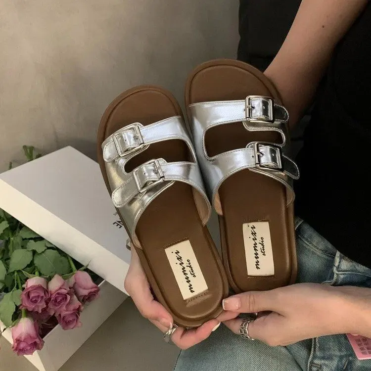 Shoes Ladies' Slippers Luxury Slides Summer Clogs Woman Loafers Pantofle Low Rivet Designer Beach 2024 Hoof Heels PU Rubber Fash