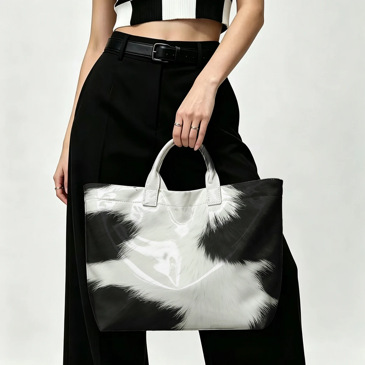 Black White cow Pattern PVC Tote Bag Lightweight Handbag Commuting Large Capacity Portable Travel Shoulder Bag Tote Bag Mothe