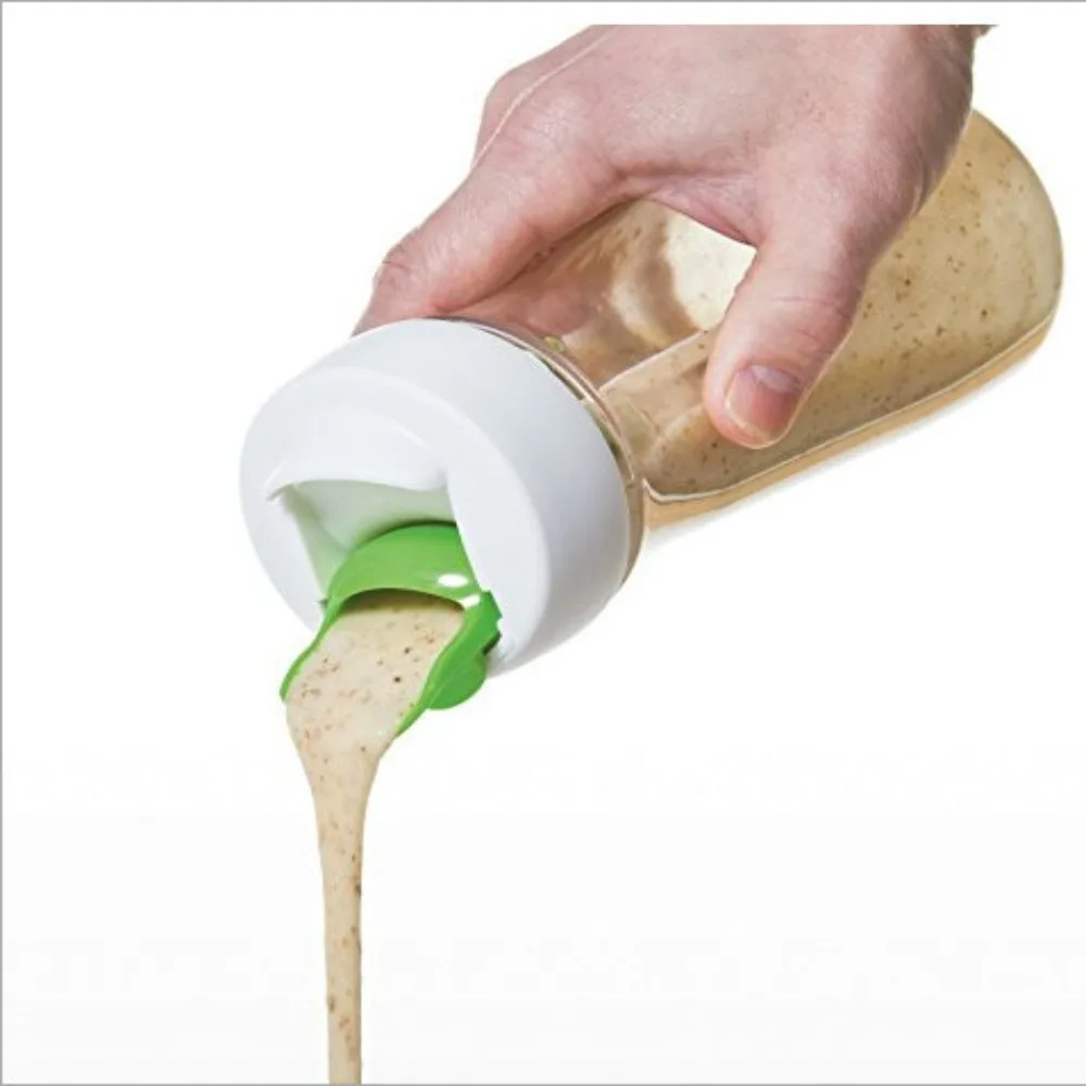 500ml Salad Dressing Bottle BPA Free Leak-free Salad Dressing Shaker Container Green Hand Shaking Spiral Stirring Cup Kitchen