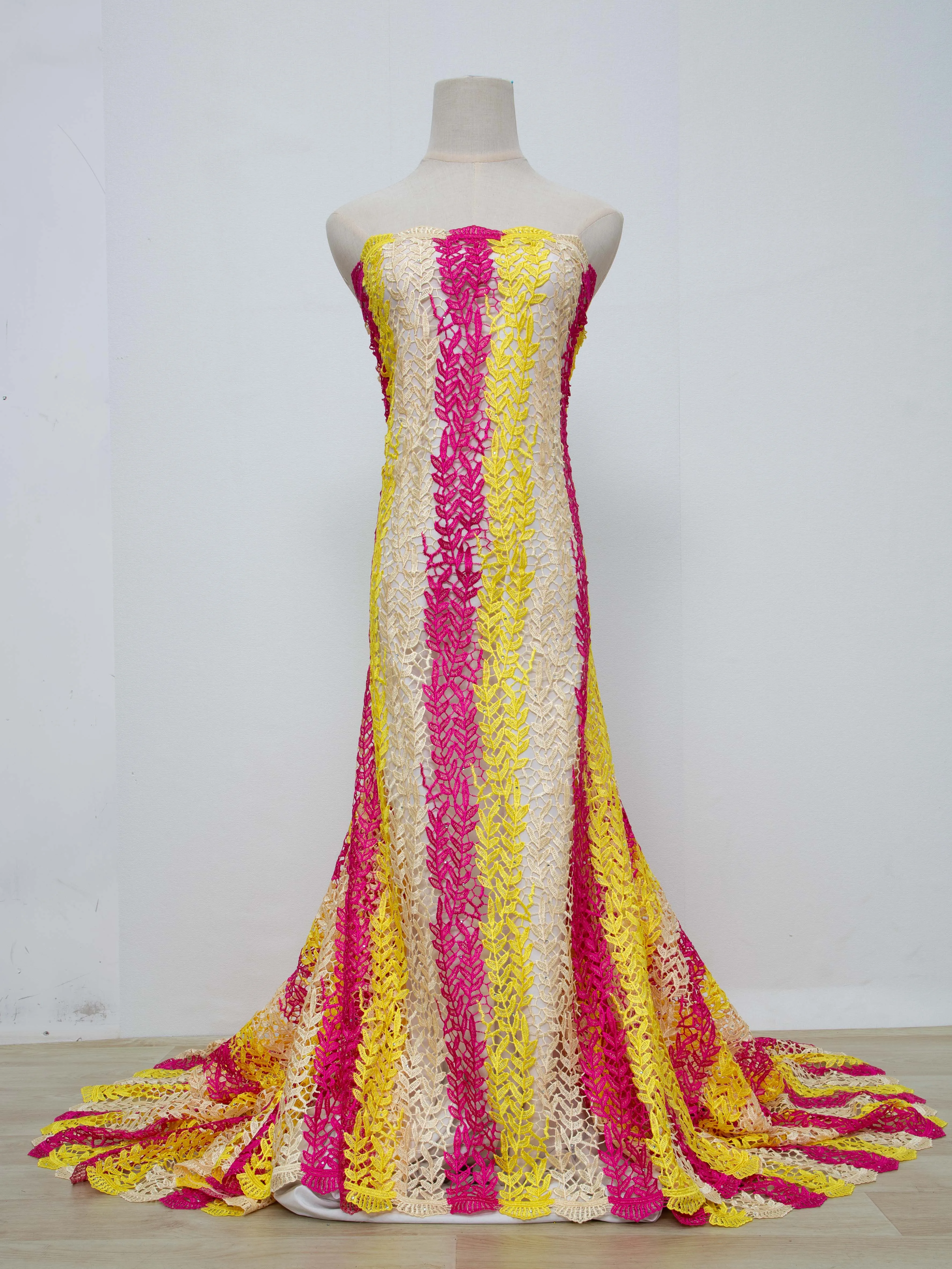 

2025 Latest High Quality African Nigerian Water Soluble Lace Fabric Sequins Guipure Cord Lace Fabric For Party Dresses 5yard4604