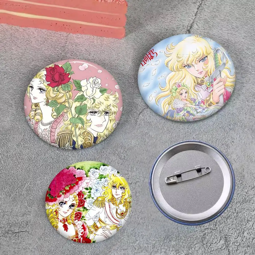 Alfileres creativos clásicos de Anime Retro The Rose Of Versailles, caras sonrientes divertidas, insignia redonda, mochila, sombrero, accesorios, regalos de joyería