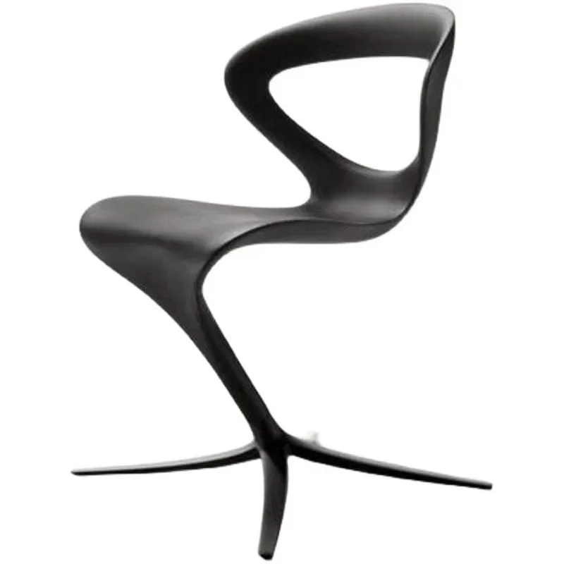 

Nordic designer personality creative heterosexual hollow chicken feet chair model