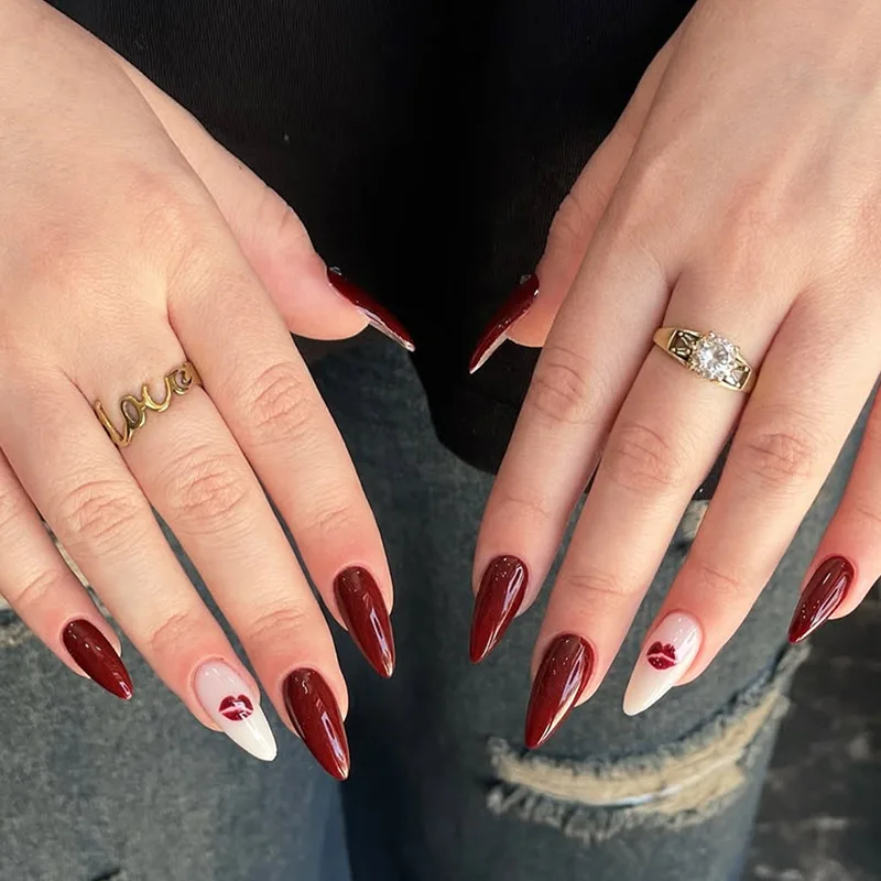 24枚入りミディアムアーモンド型つけ爪、レオパード柄、取り外し可能、光沢パウダーライン、フレンチフルカバーネイルチップ