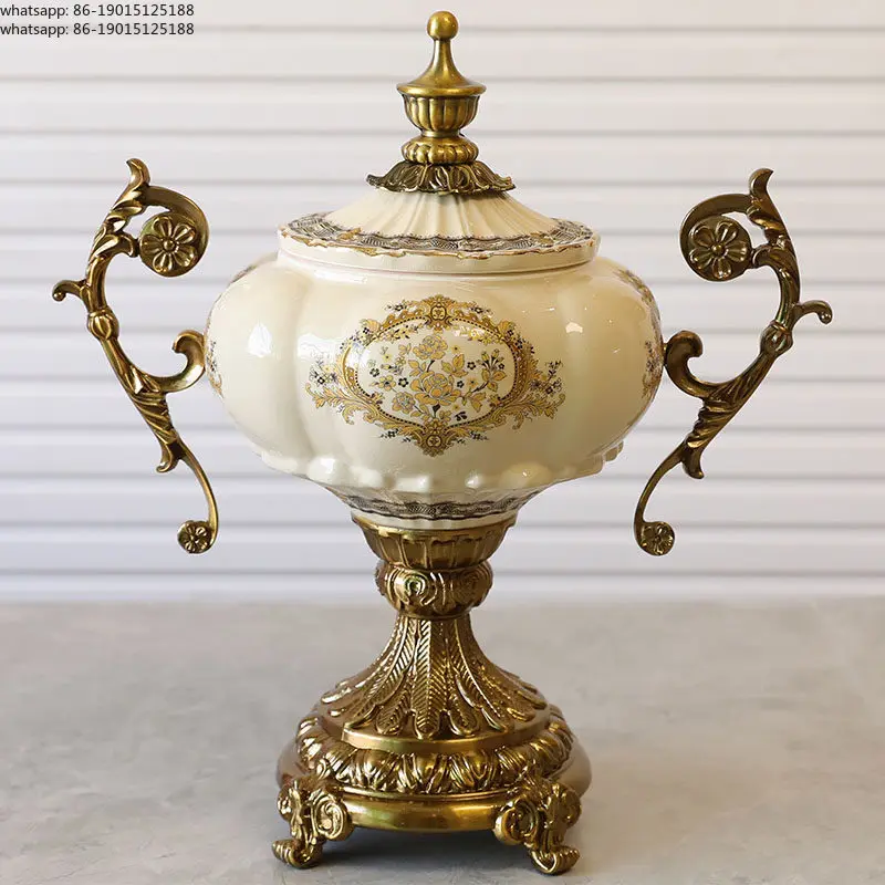 Villa model room living room entrance soft decoration ornaments light luxury European American alloy ceramic storage tank