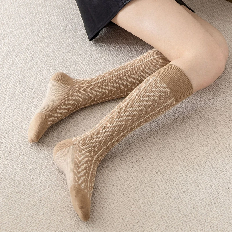 V-shaped patter Coffee plaid pattern Knee socks women ins fashion Party Queen knee-high stockings Over Knee long ladies girls