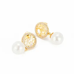 CH Solid Color Earrings High-end High Quality Fashion Design Creative Trend Style Royal Gift Pearl Earrings