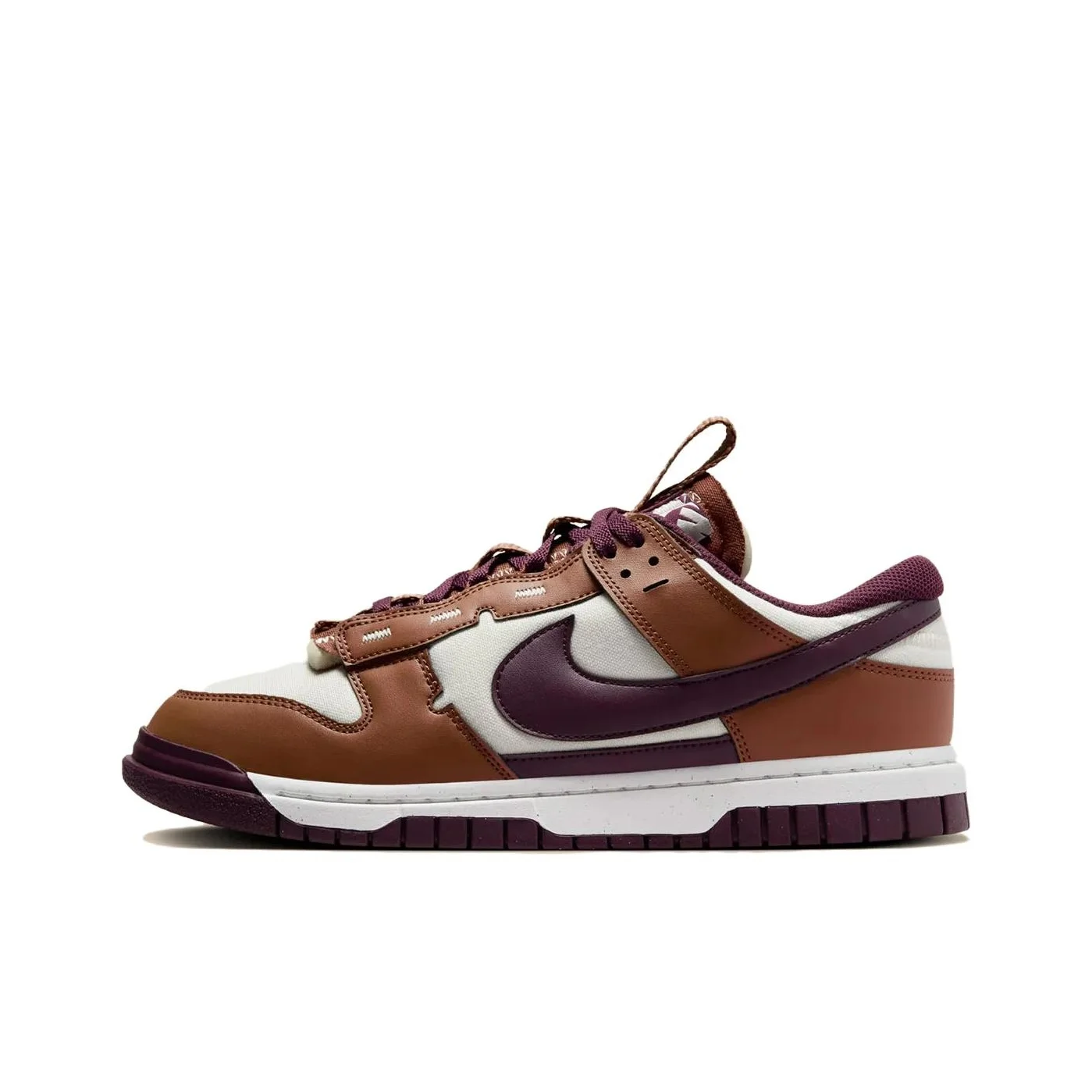Zapatillas Nike Dunk Skateboard Unisex de Caña Baja Marrón/Beige/Blanco FQ8248-200
