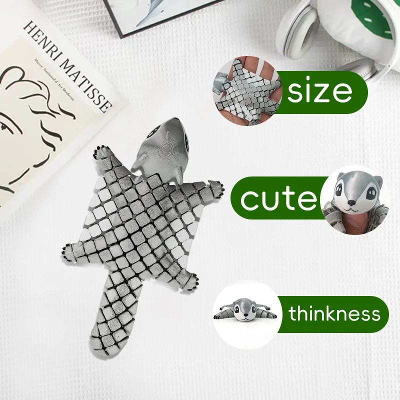 

New model simulated fun flying squirrel can be movable and decompressed toy car desktop decorative plastic ornaments