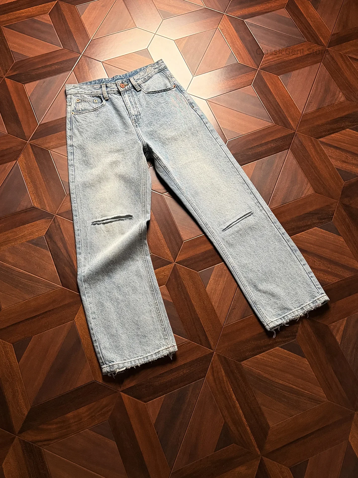 

Linear Rip Design, Knife Cut Rip 11 oz Jeans, Rough Edges