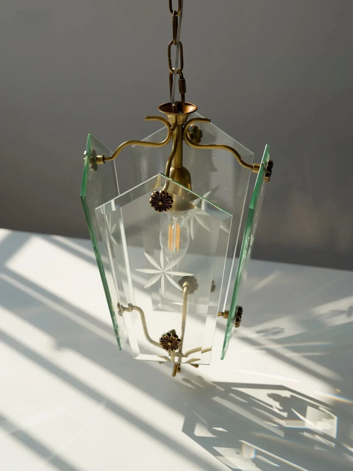 French Vintage Pure Copper Glass Lantern Pendant Light Retro Brass Etched Star Hanging Lamp For Bedroom Dining Room Hallway Cafe