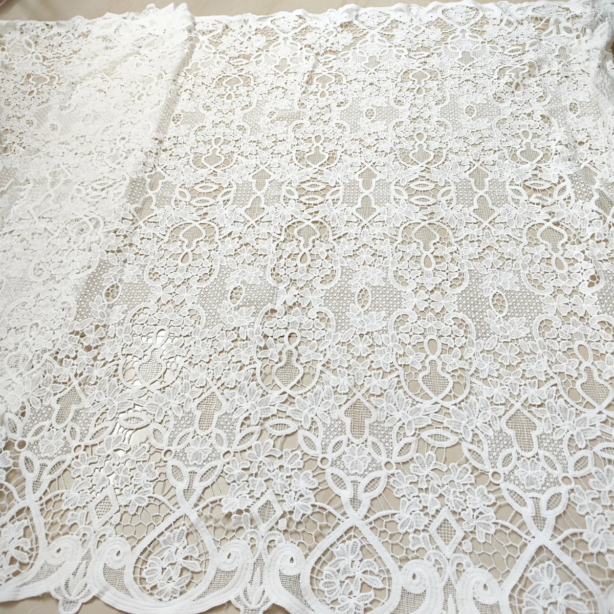 Latest Nigerian Gipure Cord Lace Fabric 2023 High Quality African Water Soluble Lace Fabric For Women Wedding Dress PJFT2325A