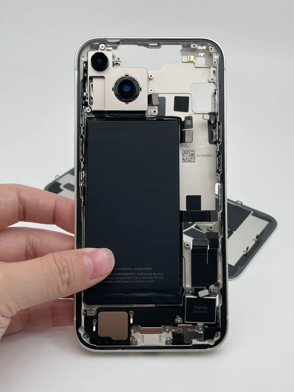 90-95% New Disassembled Middle Frame Housing Back Cover For iPhone 14 with Battery Rear Camera Assembly Slight Scratches