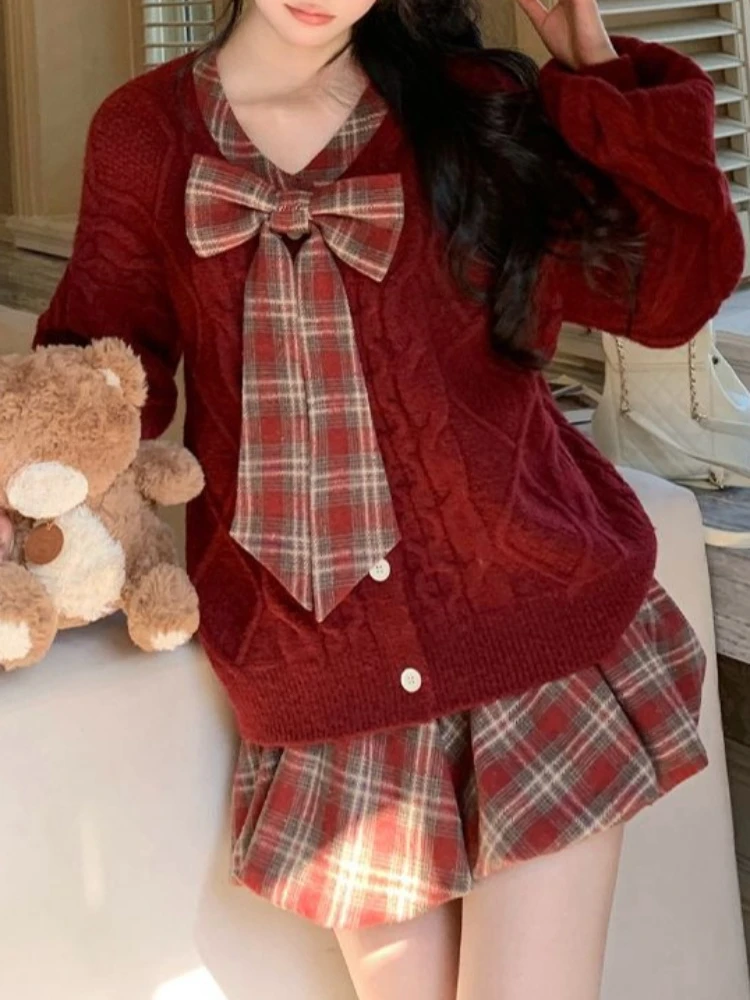 

Милый рождественский комплект из двух предметов в японском стиле, кавайный свитер с бантом + клетчатая юбка-пузырь, женский комплект 2025, новая зимняя модная одежда