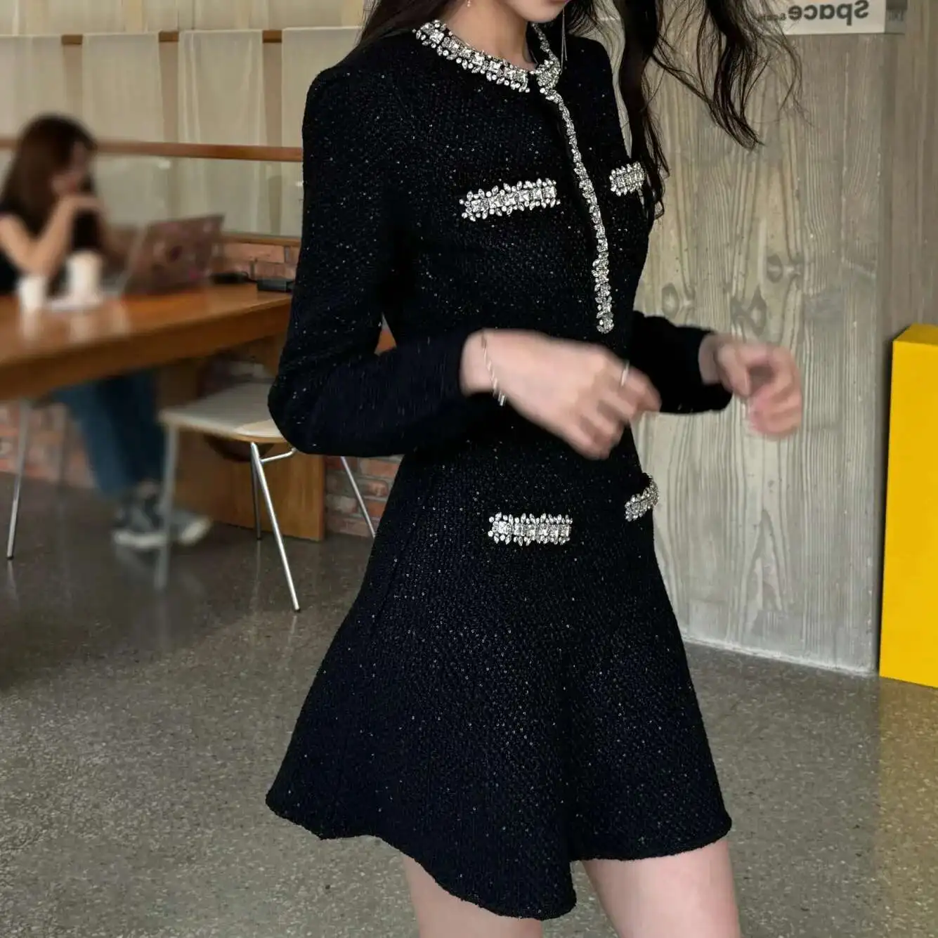 Luxury Designer Autumn Beading Crystal Diamonds Long Sleeve Short Knitting Sweater Dress For Women Elegant Party Evening Robe