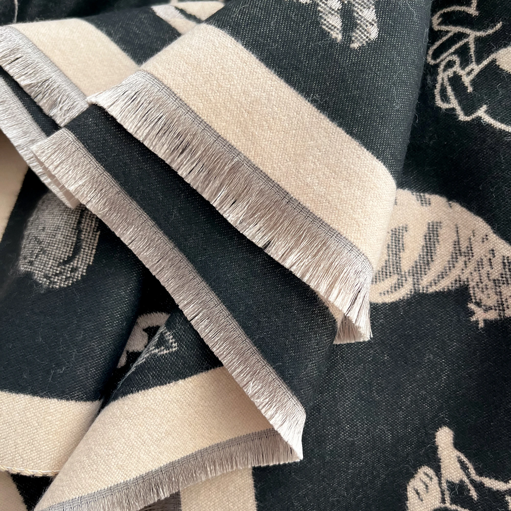 Frauen Neueste Tier Jacquard Katze Schal Imitation Kaschmir Weiche Warme Fransen Schal Herbst Winter Kältebeständig Winddicht Decke 2025 – Detail 3