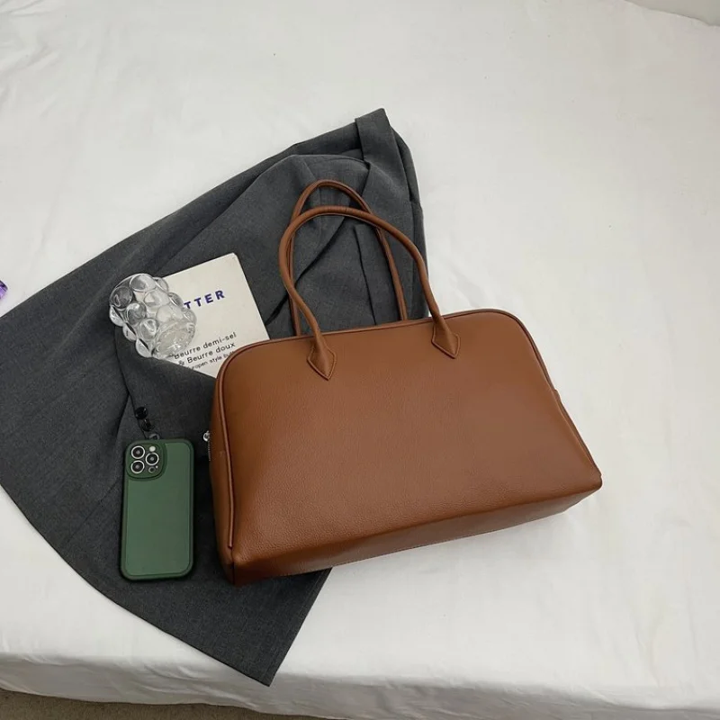 

Fashionable Ladies Messenger Bag Made Of Garden-Printed Leather Boasting High-End Paris Vintage Spacious Soft