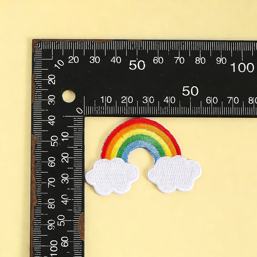 Regenbogen-Wolken-Stickerei-Aufnäher zum Aufbügeln, niedliches Regenbogen-Abzeichen für Kinderkleidung, Rucksack, Hut, DIY-Näh- und Bastelbedarf – Detail 5