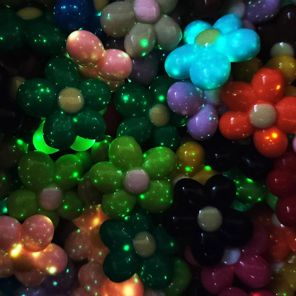 10pcs  Luminous Floral Acryl Beads Glow In The Night Spacer Beads For Bracelet Necklace DIY Accessories T0711