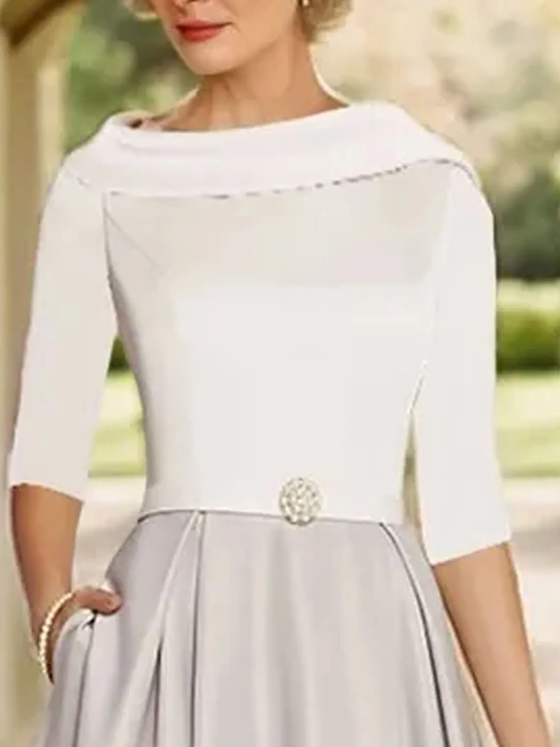 Gaun Pesta Pernikahan Ibu Pengantin Wanita Elegan Bahan Satin Model A-Line Panjang Sedang Kerah Scoop dengan Ruffle dan Hiasan Manik-Manik 2025 Gratis Pesan Sesuai Keinginan