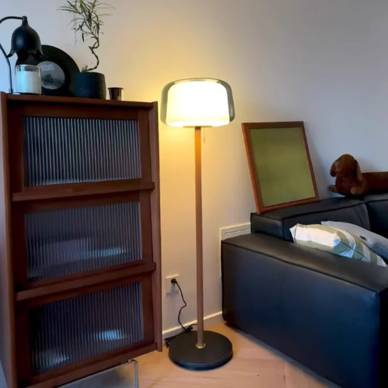 Moderne creatieve glazen vloerlamp eenvoudige bank zijkant decoratieve verlichting woonkamer slaapkamer bedlampje LED leesbureaulamp