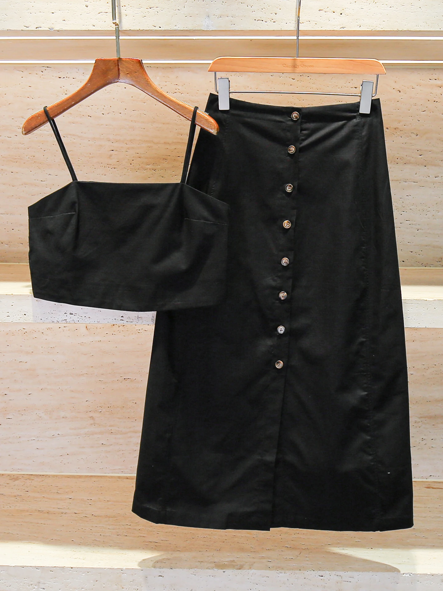 Conjunto de Verão de Alta Qualidade para Mulheres com Top de Alças e  Saia de Botão Único Conjunto Faion de Duas Peças ...