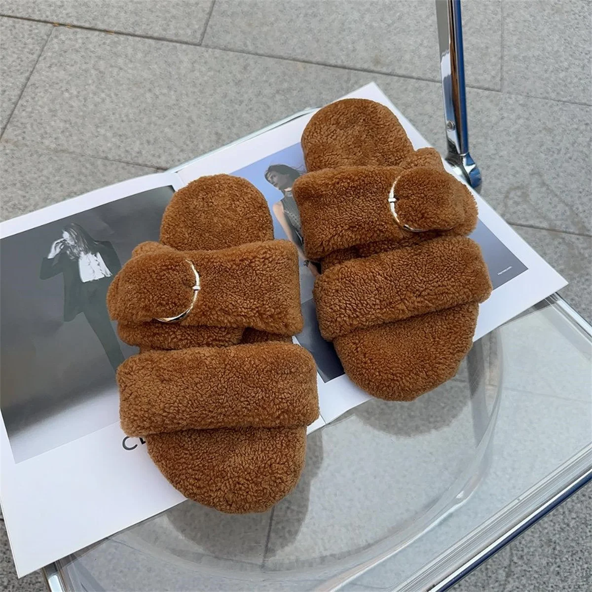 Winter Adjustable Silverl Buckle Fluffy Slippers Women Outdoor Platform Lambs Fur Mules Slippers Woman Furry House Shoes Slides
