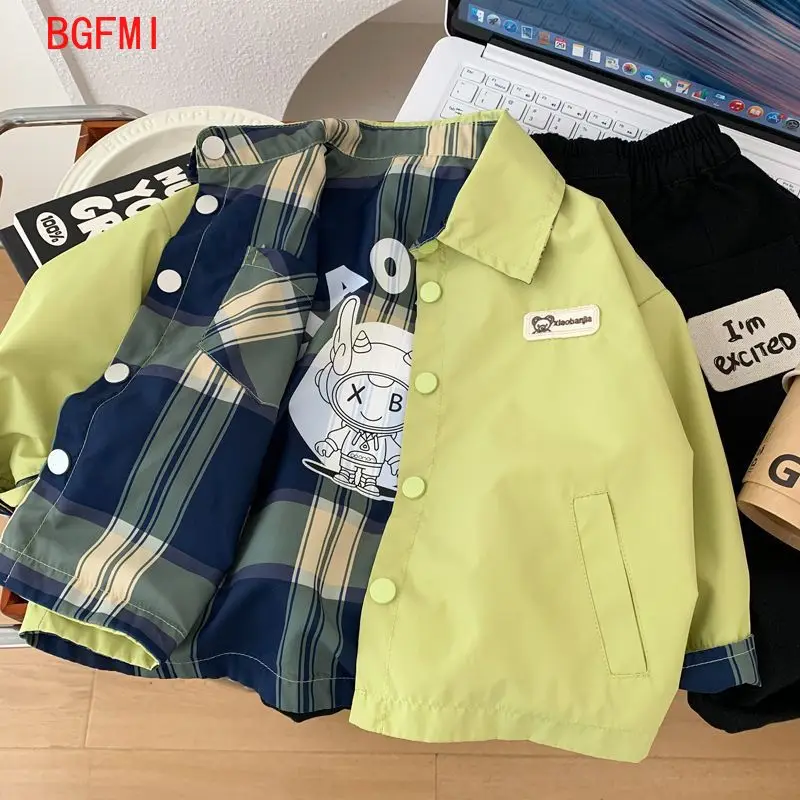 

Модное весенне-осеннее пальто для маленьких мальчиков, корейская детская повседневная клетчатая куртка для мальчиков, детская двусторонняя ветровка с героями мультфильмов, верхняя одежда