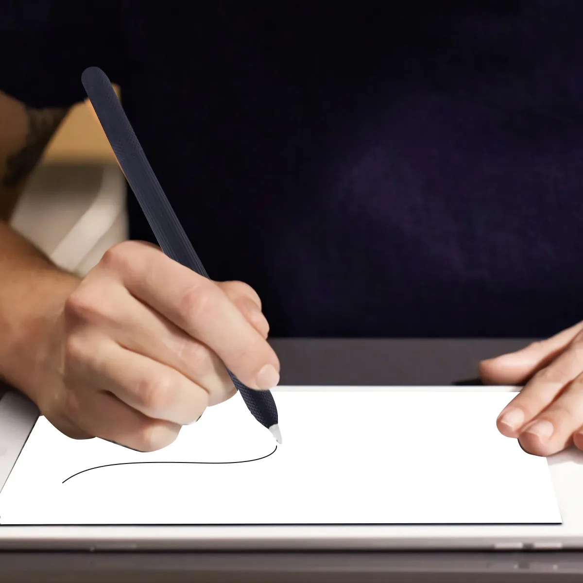 

Silicone Protective Case for Pencil Slim Lightweight Shockproof Cover with Lid Design Protects Tip from Shatter Scratch