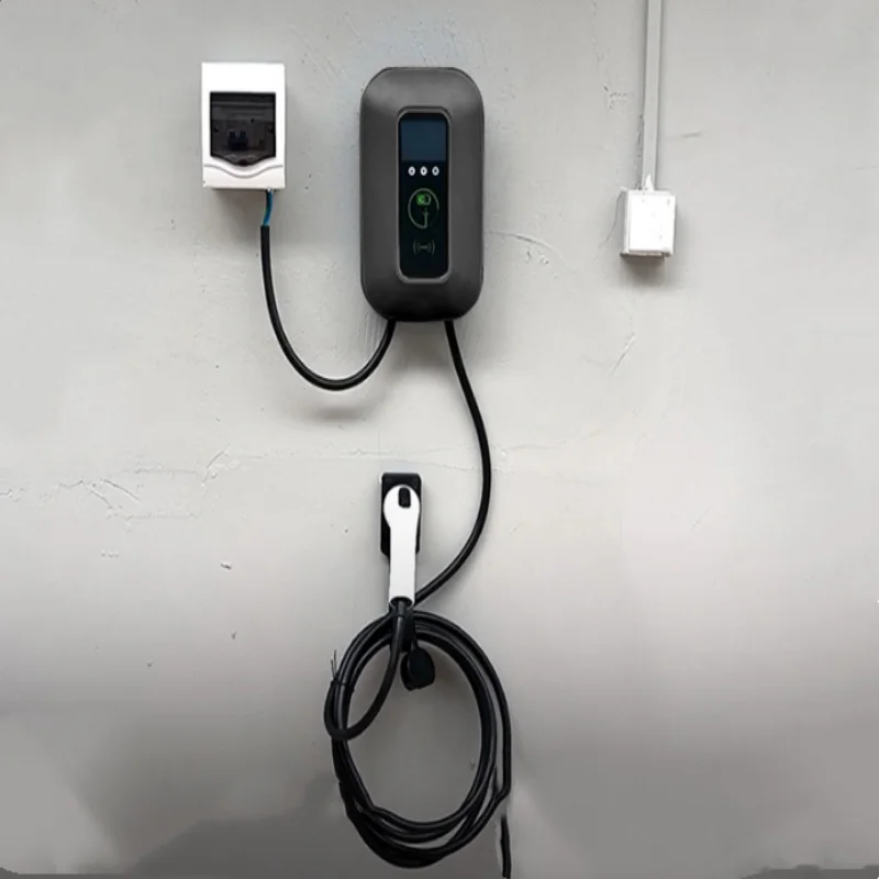 Brand-new, Genuine Single-Port Wall-Mounted Charging Station  European Standard 7kW with 5-inch Color Screen