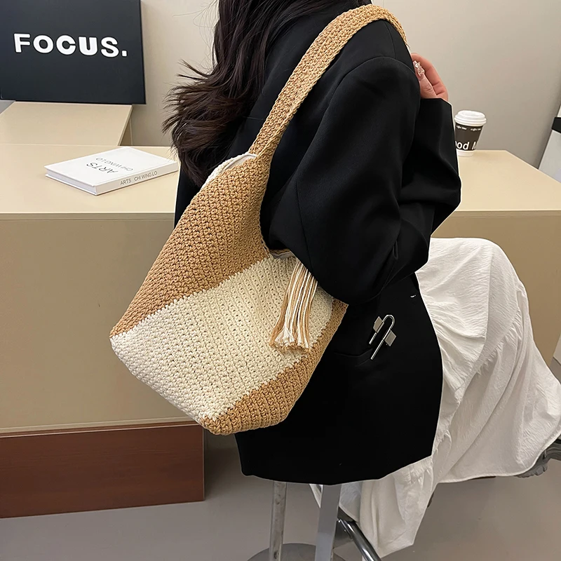 

Elegant Paris Fashion Shopper Commuter Bag For Women With Large Capacity Minimalist Designer Luxury