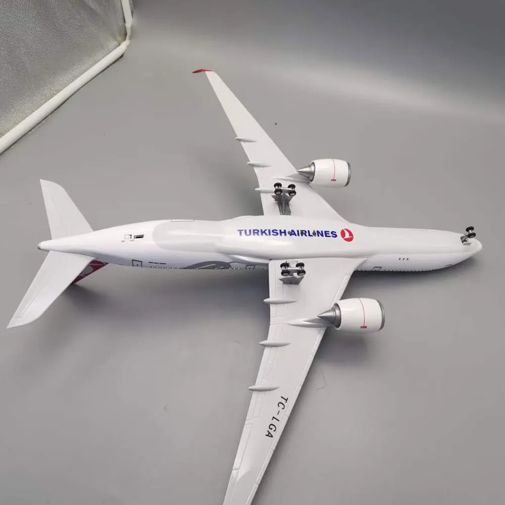 Airbus A350 Turkish Airlines 47CM 1:142 Scale Aircraft Model LED Light Die-casting Machine Collected As A Gift By Aviation