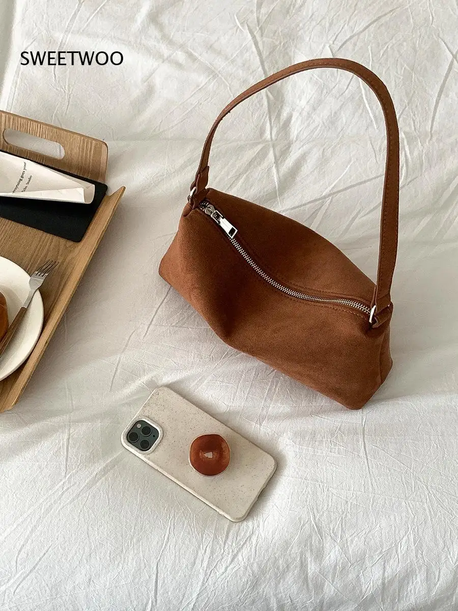 

Minimalist Small Shoulder Handbag Soft Matte Fabric Smooth Metal Zipper Roomy for All Daily Scenarios