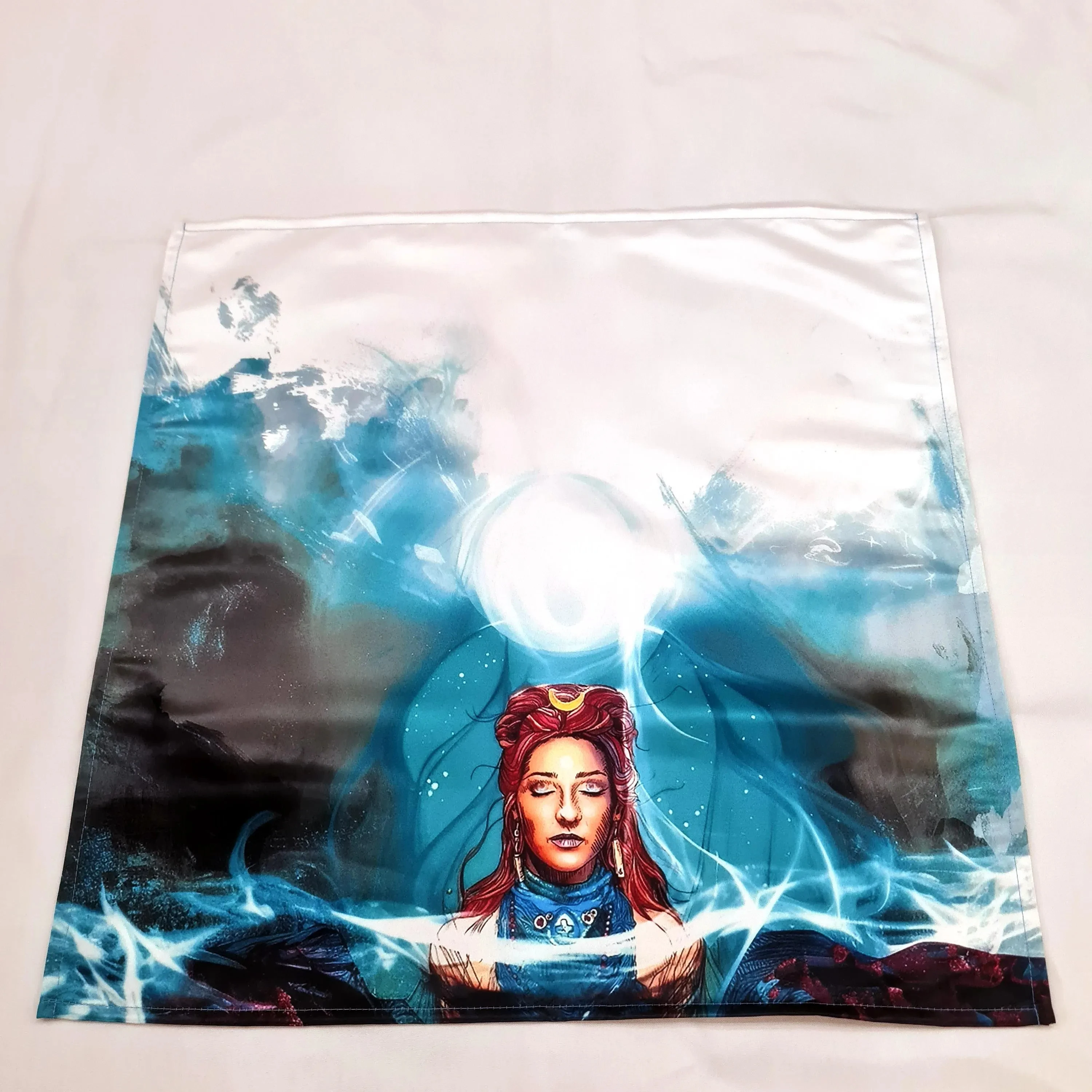 VIKAMA Blues Moon God Crystal Ball Tablecloth Mysterious Witch Altar Cloth Tarot Divination Ceremony Tarot Card Tablecloth