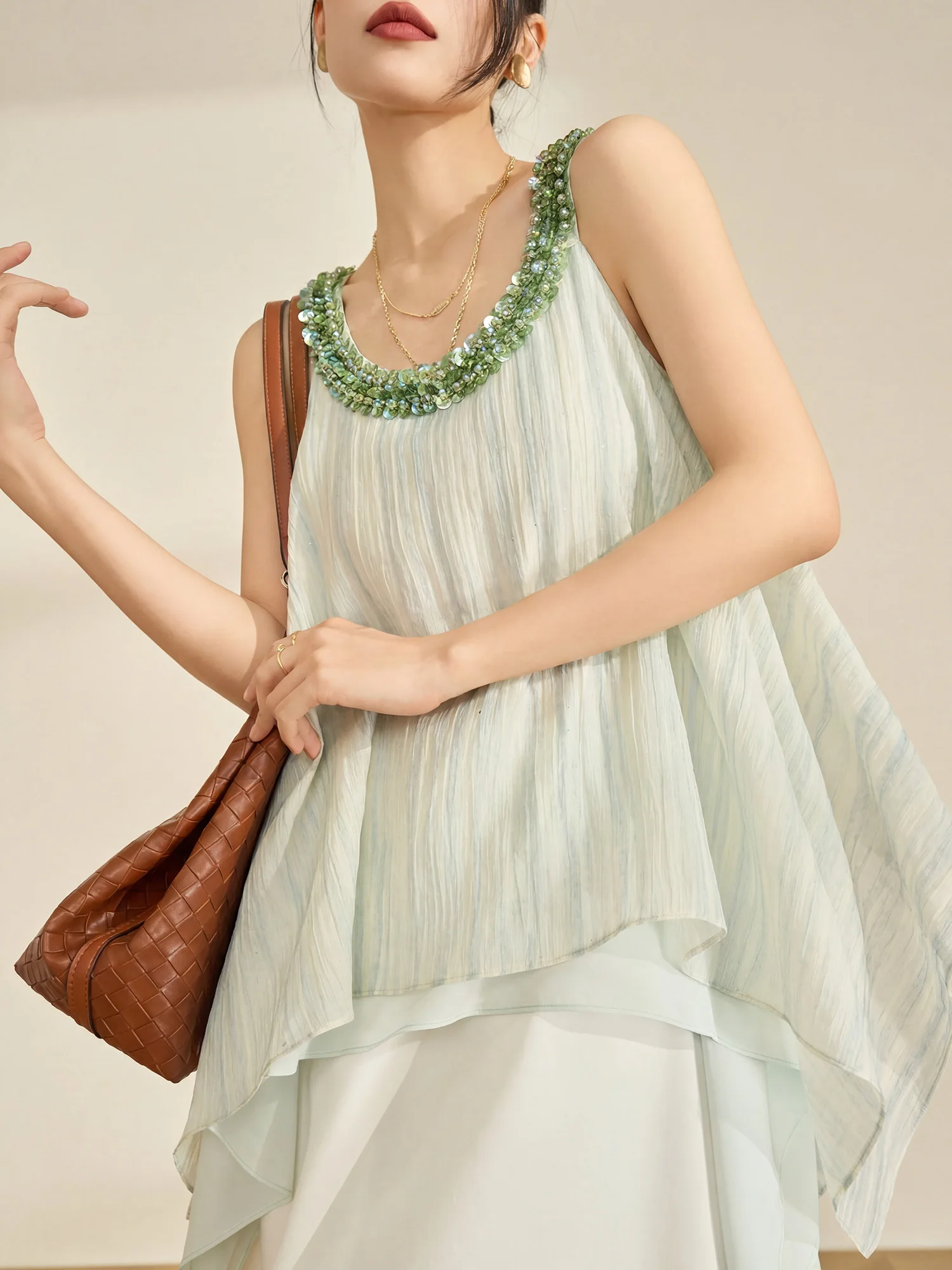 

Elegant Beaded Necklace Sleeveless Shirt Women's Summer Casual Neck Polyester Fiber Flowing Era2026 Irregular Shirt