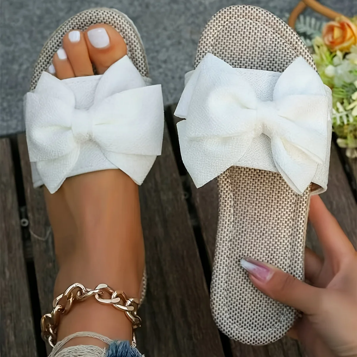 Women Slippers 2025 New Bow Anti Slip Sandals Wear-resistant Soft Sole Shoes Trend Platform Flat Heel Slippers Home Slides Women