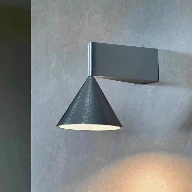 Modern Adjustable Cone Metal Wall Sconce Black Matte Wall Lamp E27 Reading Light for Bedroom Bedside Hotel Corridor Decor