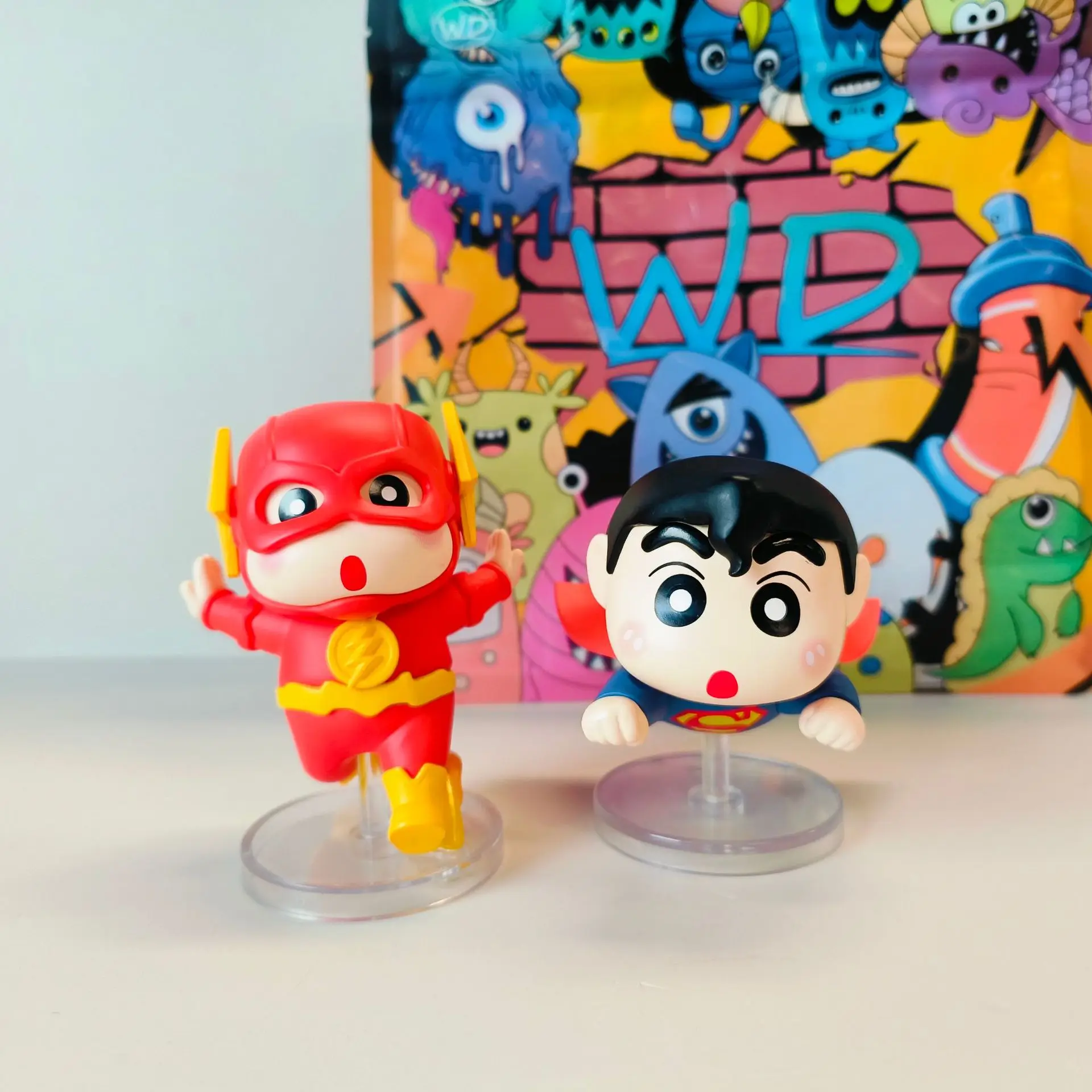 6 개/대 애니메이션 크레용 신짱 Cos 캡틴 아메리카 아이언 맨 q 버전 액션 피규어 PVC 모델 장난감 책상 장식 Collectible Gifts