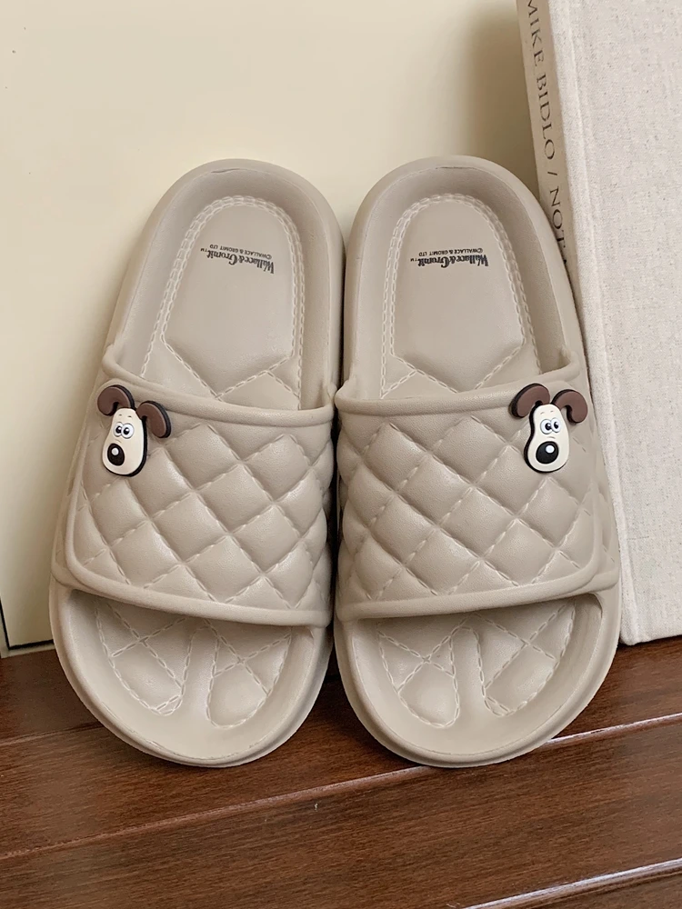 

Large Size 47 Man Women Slippers Couple Home Thick Sole Slipper Lingge Bathroom Slippers Authentic Cartoon Summer Slippers