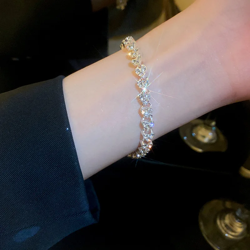 

Silver Color Romantic Heart CZ Bracelet for Women Bridal Gorgeous Buling Sweet Party Wedding Hand Accessories