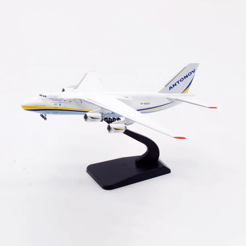 

1/400 Scale BLUE WINGS Antonov AN-124 UR-82027 Finished Alloy Die Cast Cargo Transport Aircraft Model Collectible Toy Gift