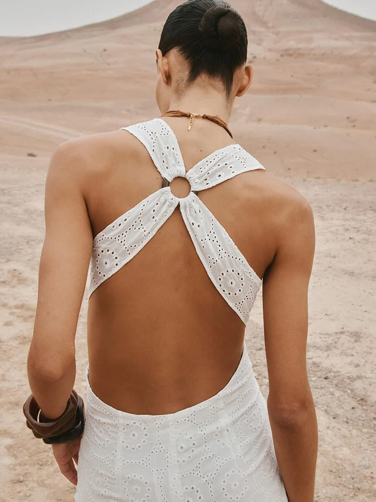 2025년 여름 신상 패셔너블 자수 백리스 미디 드레스 홀터넥 여성 드레스 우아한 주름 스커트 롱 가운