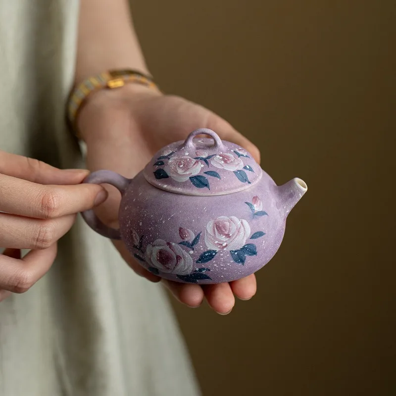

Ручная роспись, керамический чайник с фиолетовой розой Моне, большой емкости, чайный сервиз Gongfu для домашнего декора, подарок для чайной церемонии в китайском стиле