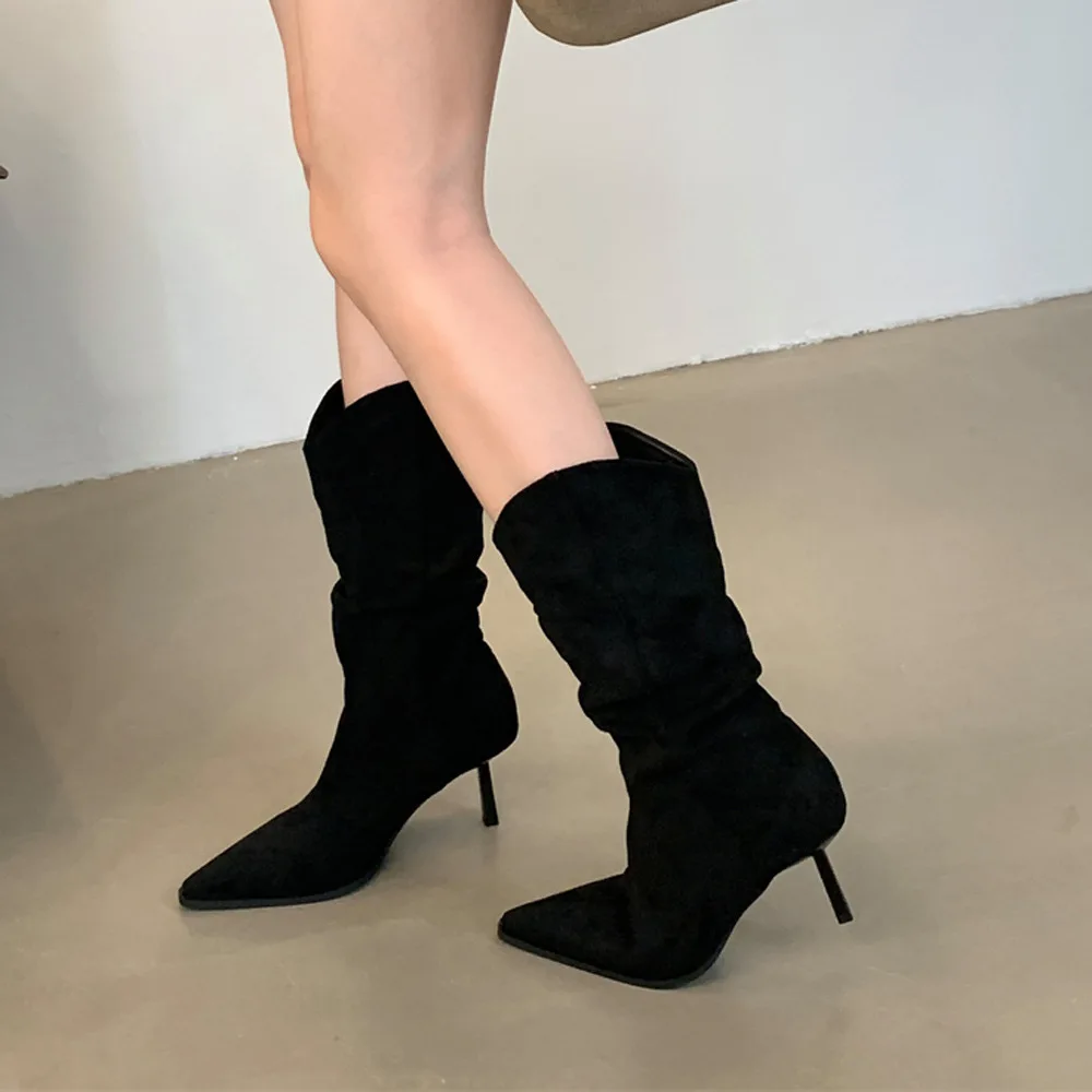 Scharfe, spitze Stiefel mit hohen Absätzen für Damen, 2025, neuer Artikel auf Lager, Wildleder, dünner Absatz, langes Bein, Damenstiefel, modisch, plissiert, schlank