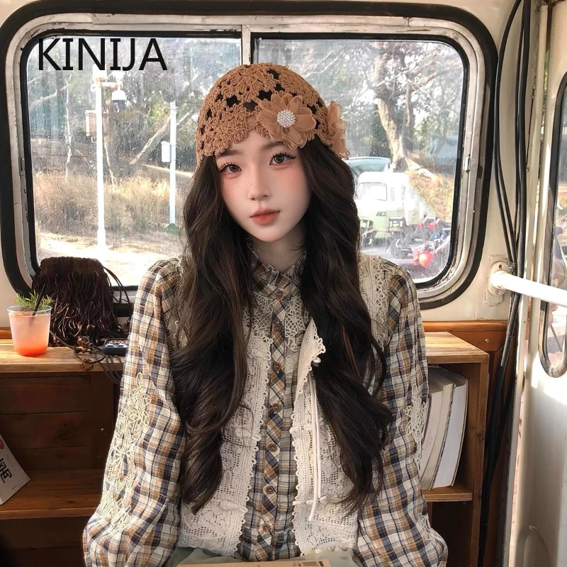 Korean Breathable Knitted Hat Hollowed Out Flowers Lace Beret Cap