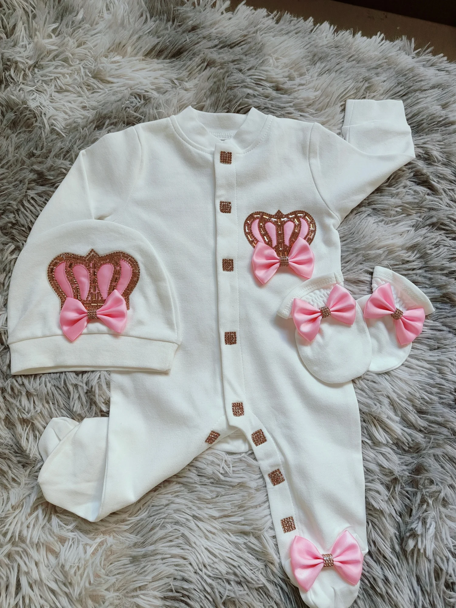 Sweet Princess Baby Girl Romper 0-9 Months 3Pcs Pure White Baby Pink Satin Bow Rhinestone Crown Boutique Baptism Gift