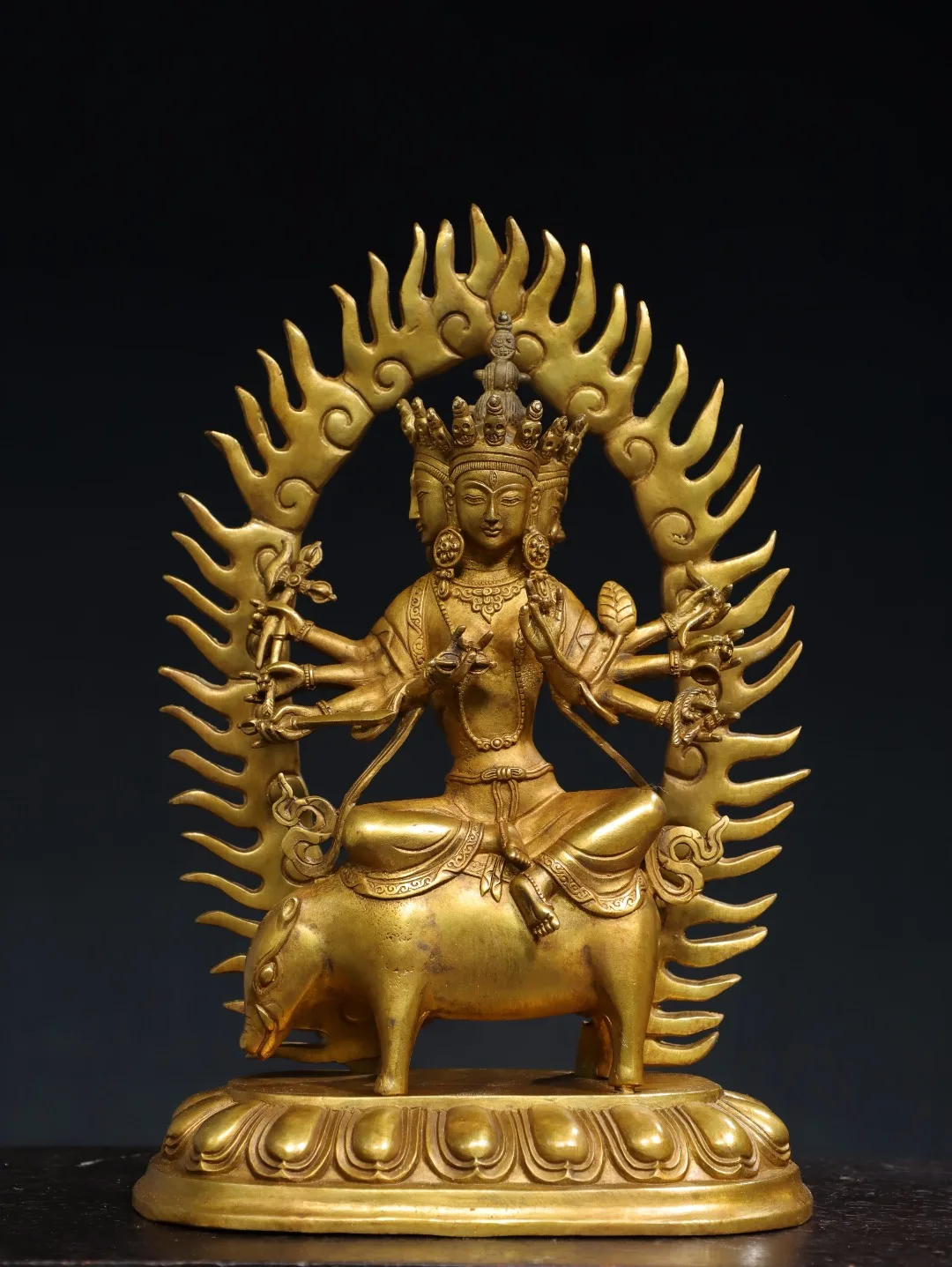 

12"Tibetan Temple Collection Old Bronze Gilded Cinnabar Marici Buddha Molizhitian Sitting Buddha Backlight Sitting Beast