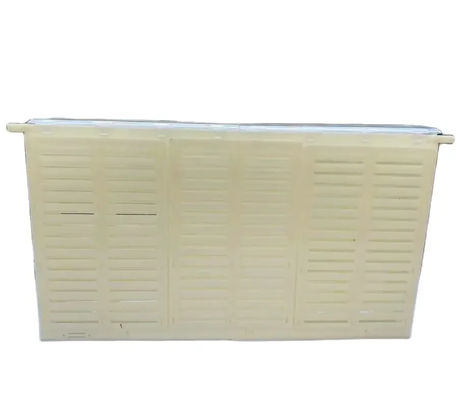 التحكم في Oviposition لملكة النحل الإيطالي لملكة النحل الصيني #1