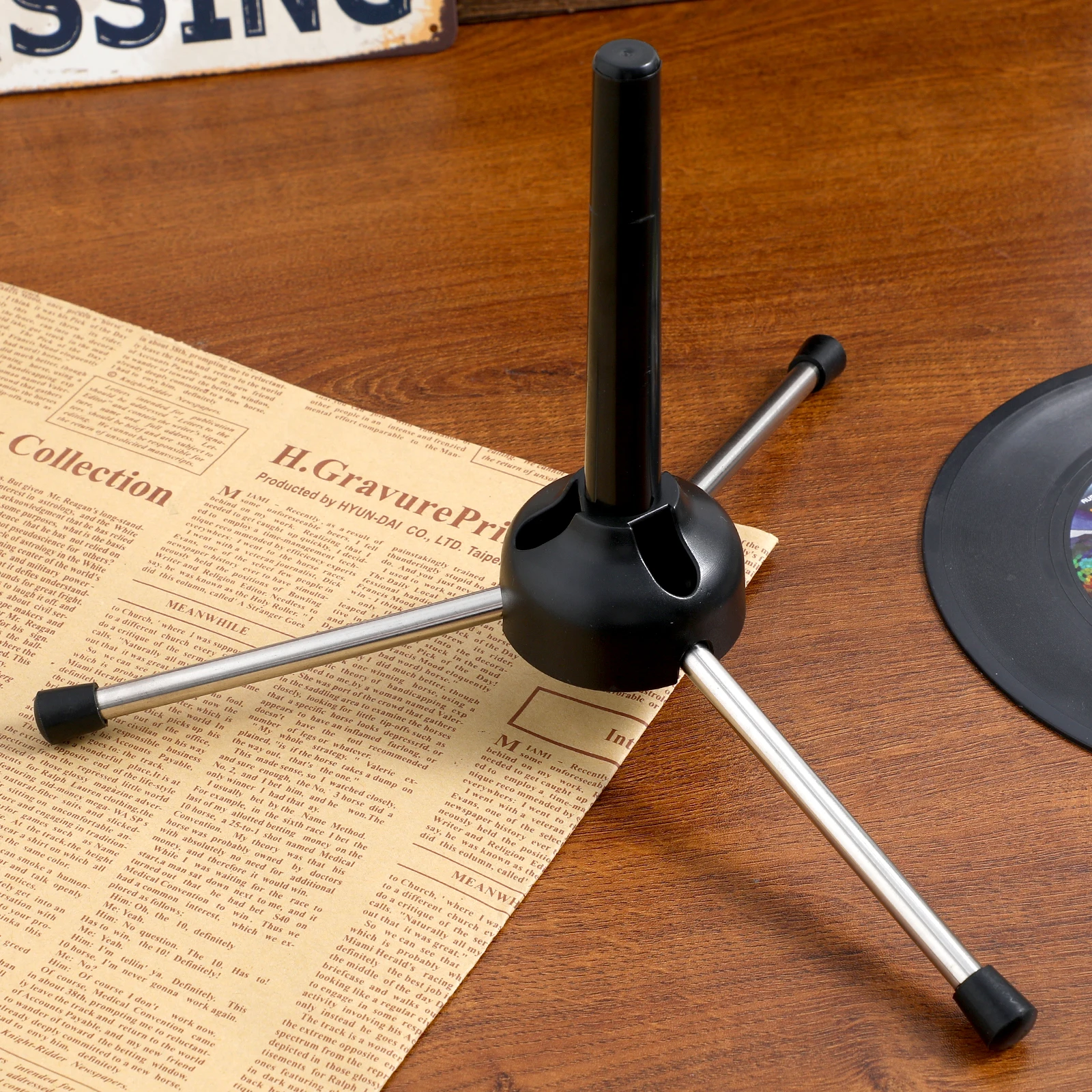 

Clarinet Stand Instrument Holder Foldable Tripod Portable Oboe Flute Stands Plastic Caps Sturdy Triangle Shape